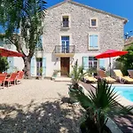 La Maison Des Vendangeurs 6 *