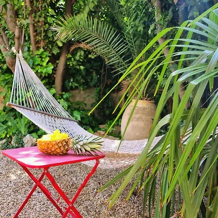 La Maison Des Vendangeurs 6 Holiday home *
